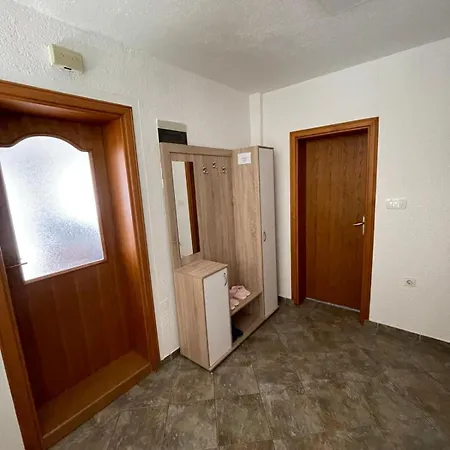 Pougarka * Jajce