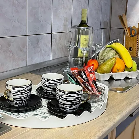 Pougarka Апартаменты Яйце